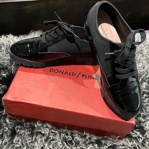 Donald Pliner ELEE-D black  shoe 7.5
